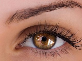 خشكی مژه ها، علل و راهكارهای درمان
