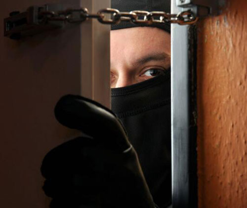 همه راه های حفاظت از خانه در سفر