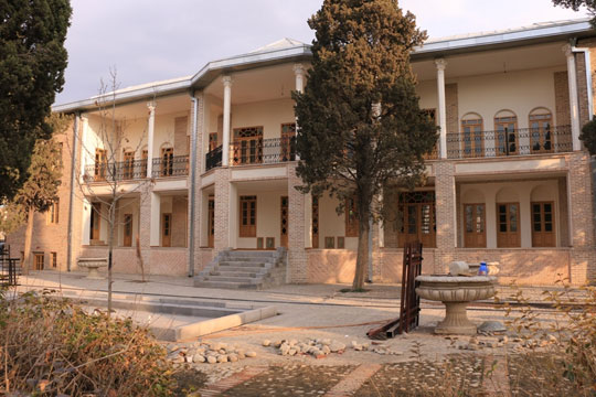 گرافیک زیبای خانه ارباب هرمز گرافیک زیبای خانه ارباب هرمز