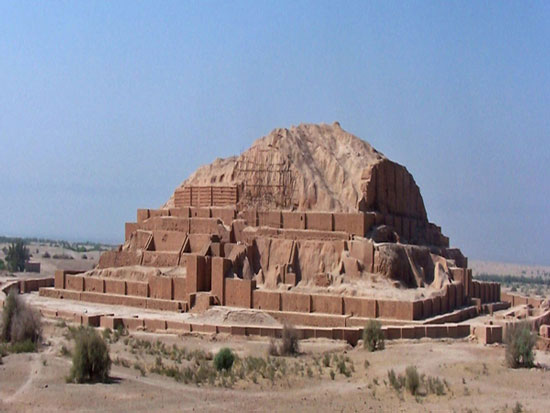 کهن ترین معبد زیر زنبیـل وارونـه/ناقص