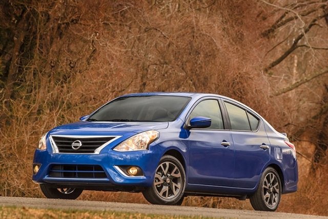 nissan versa