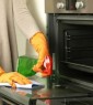 درون فر را چگونه تمیز کنیم؟