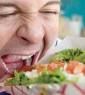 بعد از خوردن يک غذاي سالم، چرا احساس گرسنگي مي کنيد؟